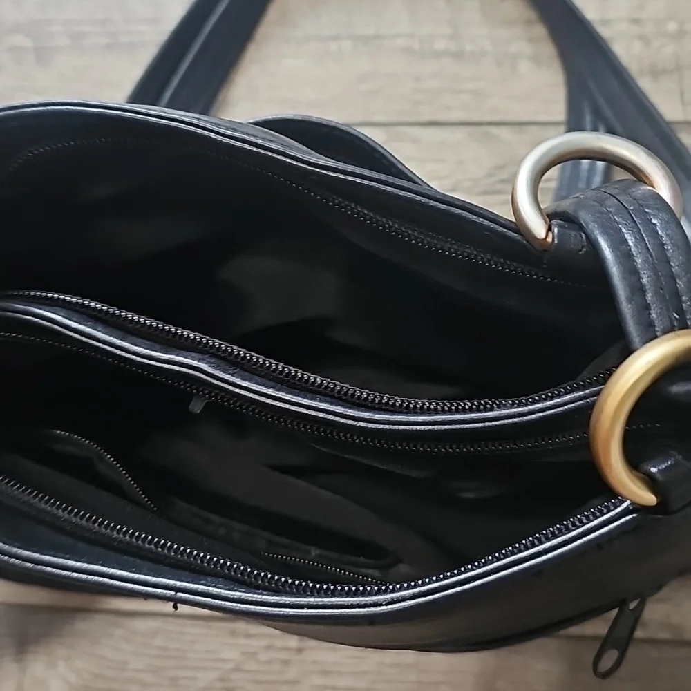 Tignanello Black Leather Shoulder Handbag Purse Gold Hardware Double Zippers